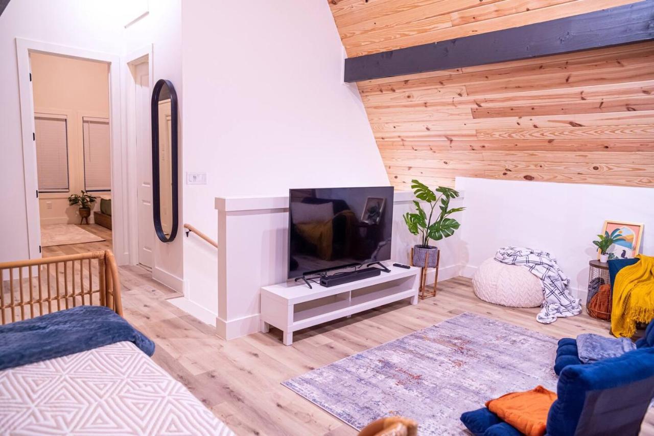 Gruene Daze Chalet - Stylish Aframe - Escape The Ordinary نيو بروانفيلز المظهر الخارجي الصورة